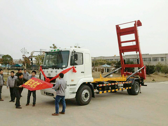 背(bèi)罐車3.jpg