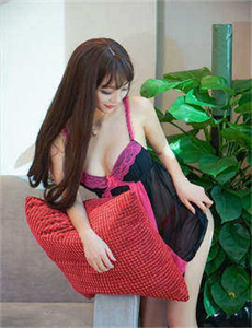 《日本男老师体罚女生-爱色吧在线电影》