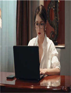 《脱mm内衣小游戏大全-www.色播》